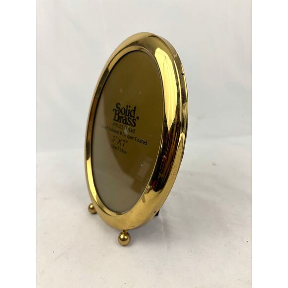 Vintage Solid Brass Oval Footed Picture Frame 5x7 Hand Polished Lacquer Coated - Picture 2 of 8